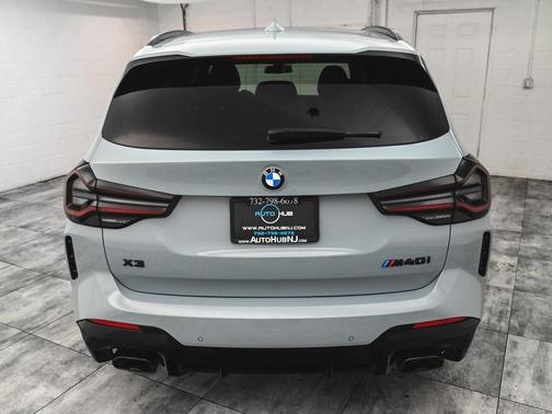 2024 BMW X3 M40i