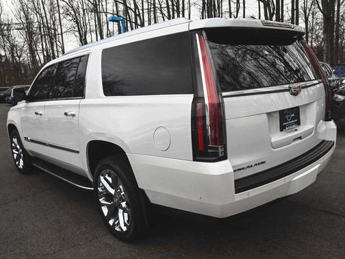 2018 Cadillac Escalade ESV Luxury