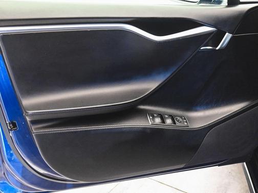 2016 Tesla Model S 75D