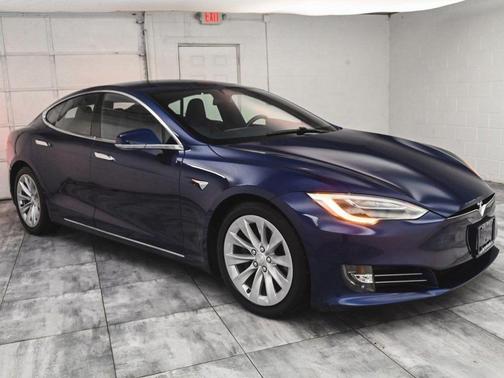 2016 Tesla Model S 75D