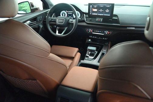 2023 Audi Q5 45 S line Premium Plus