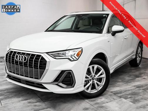 2022 Audi Q3 45 S line Premium
