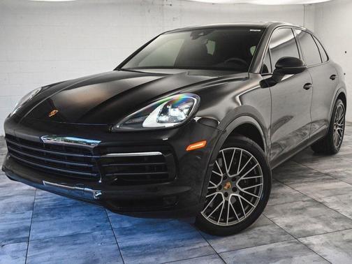 2023 Porsche Cayenne Platinum Edition