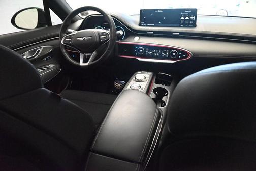 2024 Genesis GV70 2.5T