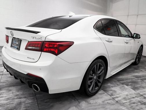 2019 Acura TLX V6 Technology & A-Spec