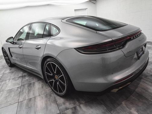 2021 Porsche Panamera 4