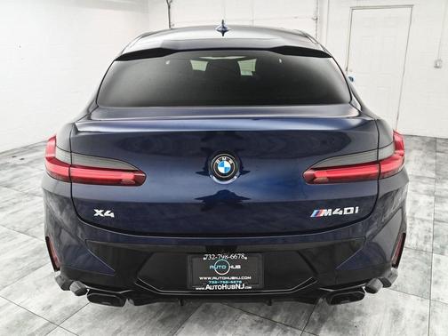 2024 BMW X4 M40i