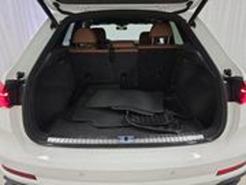 2022 Audi Q3 45 S line Premium