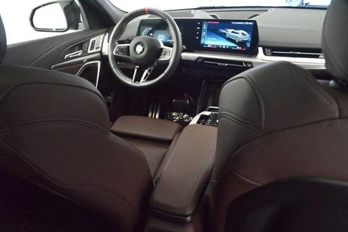 2025 BMW X2 M35i