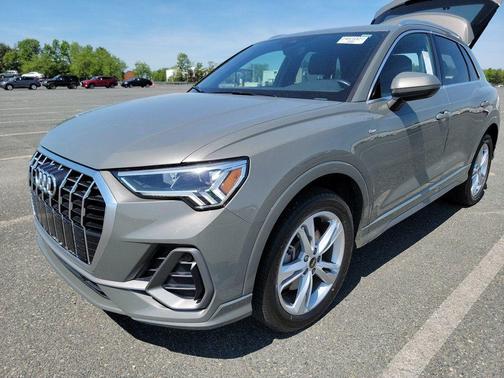 2022 Audi Q3 45 S line Premium