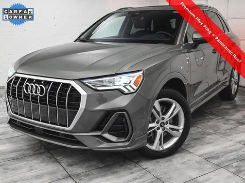 2022 Audi Q3 45 S line Premium