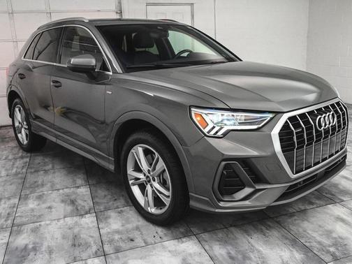 2022 Audi Q3 45 S line Premium
