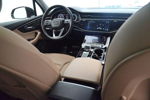 2024 Audi Q7 45 Premium