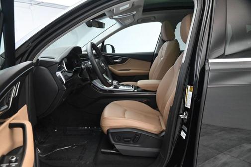 2024 Audi Q7 45 Premium