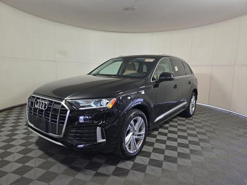 2024 Audi Q7 45 Premium