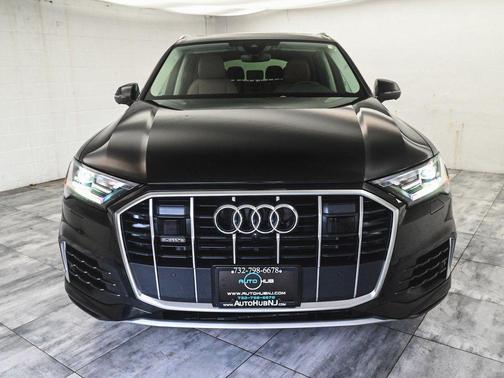 2024 Audi Q7 45 Premium