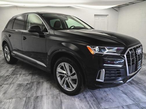 2024 Audi Q7 45 Premium