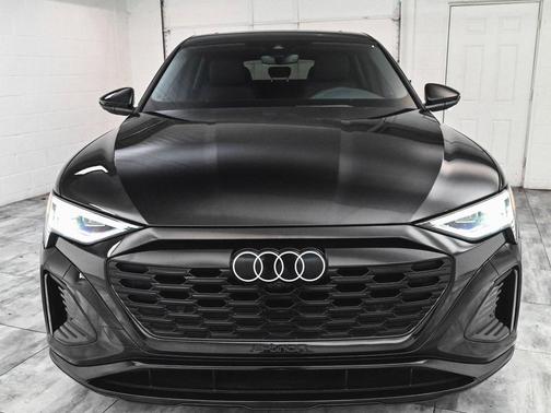 2024 Audi Q8 e-tron S line Premium
