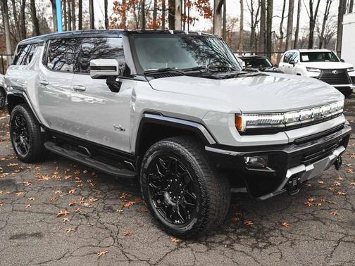 2024 GMC HUMMER EV SUV 2X