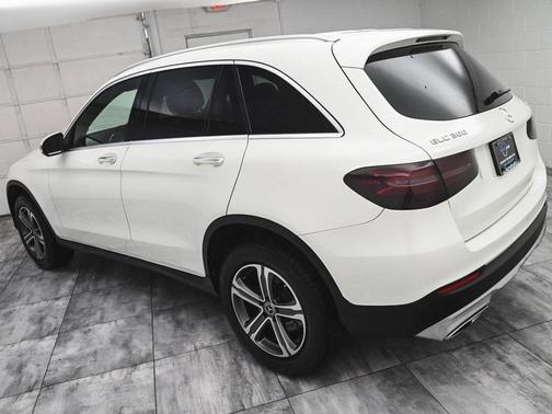 2018 Mercedes-Benz GLC 300 Base 4MATIC