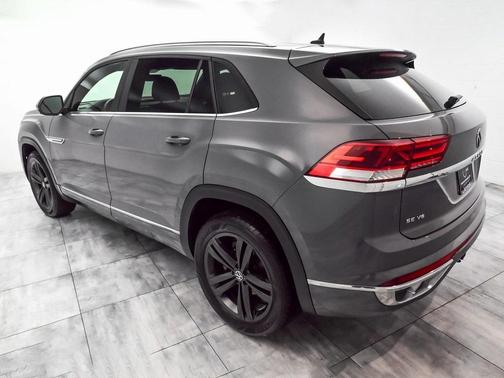 2021 Volkswagen Atlas Cross Sport 3.6L V6 SE w/Technology R-Line