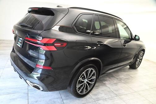 Black Sapphire Metallic 2026 BMW X5 xDrive40i