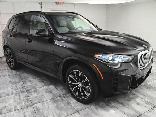 Black Sapphire Metallic 2026 BMW X5 xDrive40i