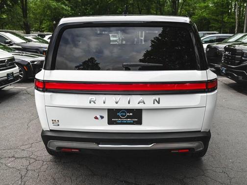 2022 Rivian R1S Launch Edition