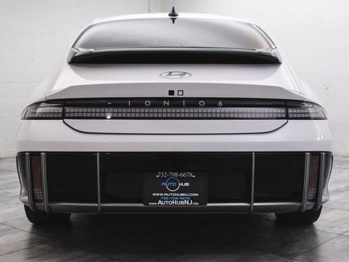 2023 Hyundai IONIQ 6 SEL
