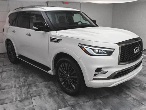 2024 INFINITI QX80 SENSORY