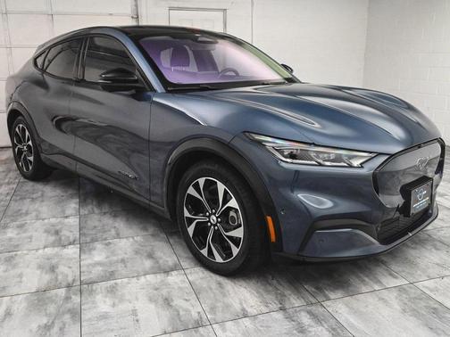2021 Ford Mustang Mach-E Premium