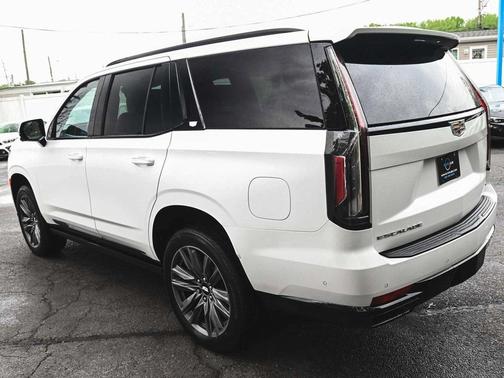 2022 Cadillac Escalade Sport Platinum