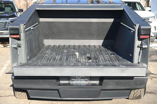 2024 Tesla Cybertruck Base