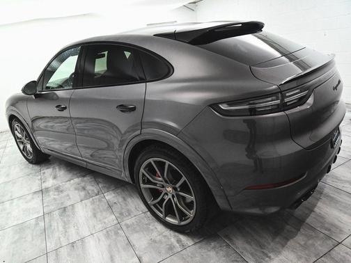 2023 Porsche Cayenne GTS