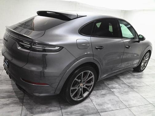 2023 Porsche Cayenne GTS