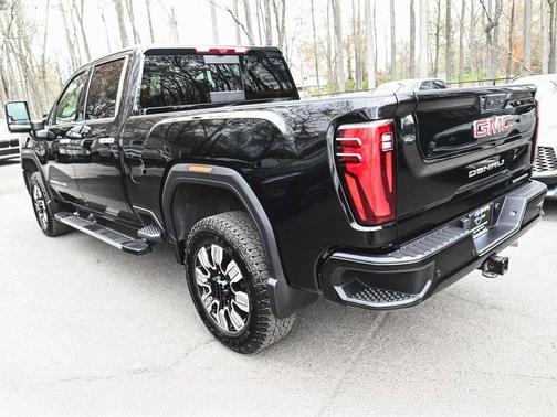 2024 GMC Sierra 2500 Denali