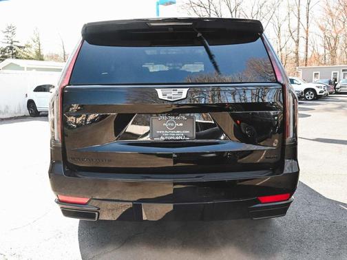 2024 Cadillac Escalade Sport