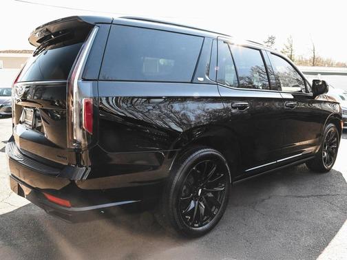 2024 Cadillac Escalade Sport