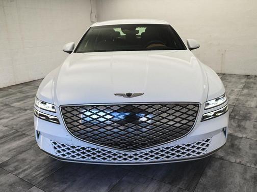 2024 Genesis Electrified G80 Advanced
