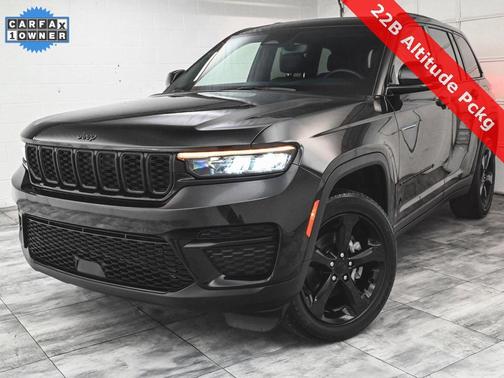 2022 Jeep Grand Cherokee Altitude