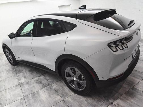2023 Ford Mustang Mach-E Select