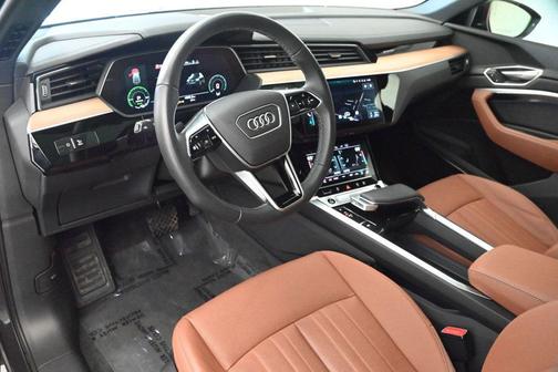 2024 Audi Q8 e-tron S line Premium