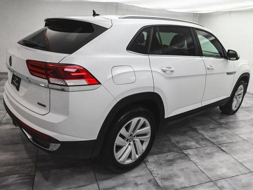 2022 Volkswagen Atlas Cross Sport 3.6L V6 SE w/Technology