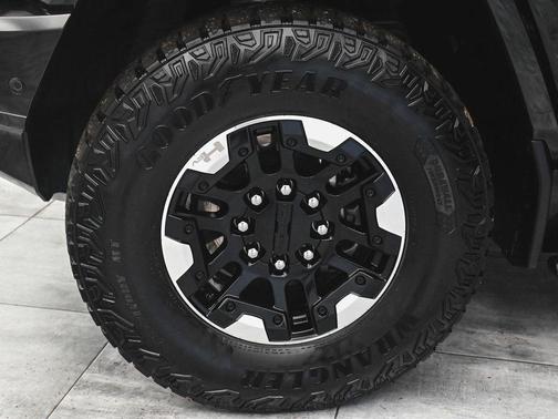 2025 GMC HUMMER EV SUV 2X