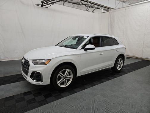 2022 Audi Q5 e 55 S line quattro Premium
