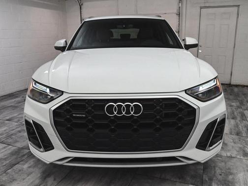 2022 Audi Q5 e 55 S line quattro Premium