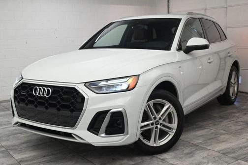2022 Audi Q5 e 55 S line quattro Premium