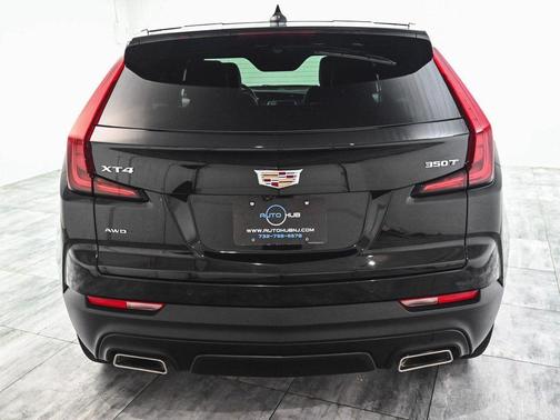 2023 Cadillac XT4 Luxury