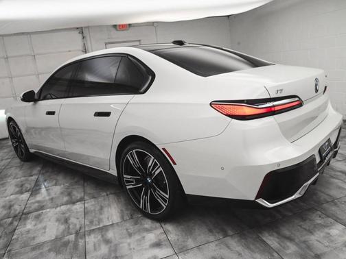 2023 BMW i7 xDrive60