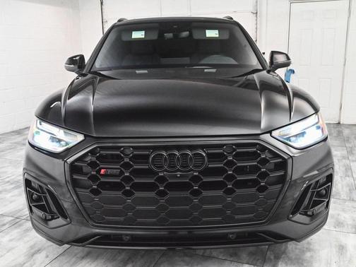 2025 Audi SQ5 3.0T Premium Plus